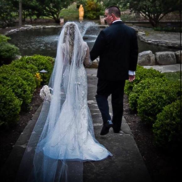 Meet your Posher, Amy - Picture 1 of 1